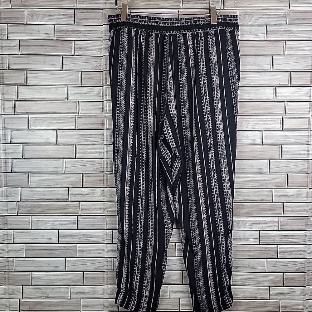Jessica Simpson pull-on pants Size S - Picture 7 of 12